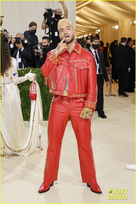 donatella versace e maluma|Met Gala 2021: Maluma Gets Flirty With Donatella Versace on .